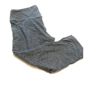 Knee length New Balance workout pants - M